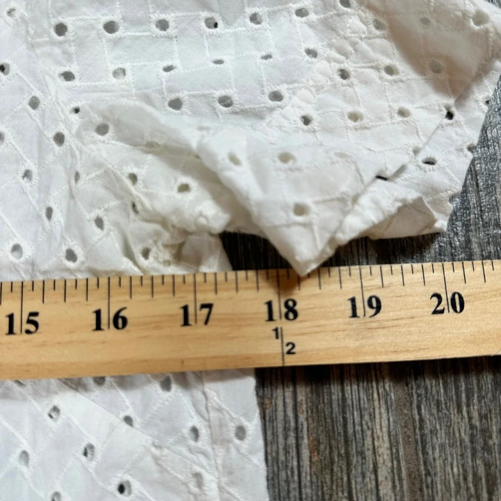 Kate Spade New York White Eyelet Shirt Short Sleeve‎ Button Down Top - Sz 2